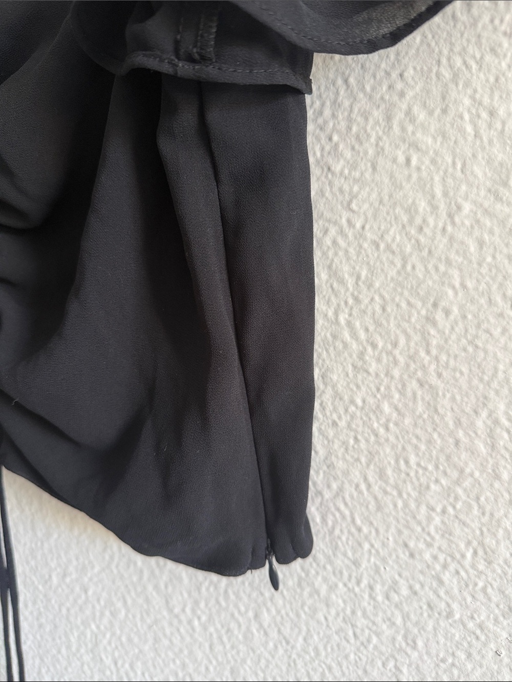 NA-KD x Pamela Black Puff Sleeve Cinched Crop Top | Size M / EU 40 - Picture 4 of 6